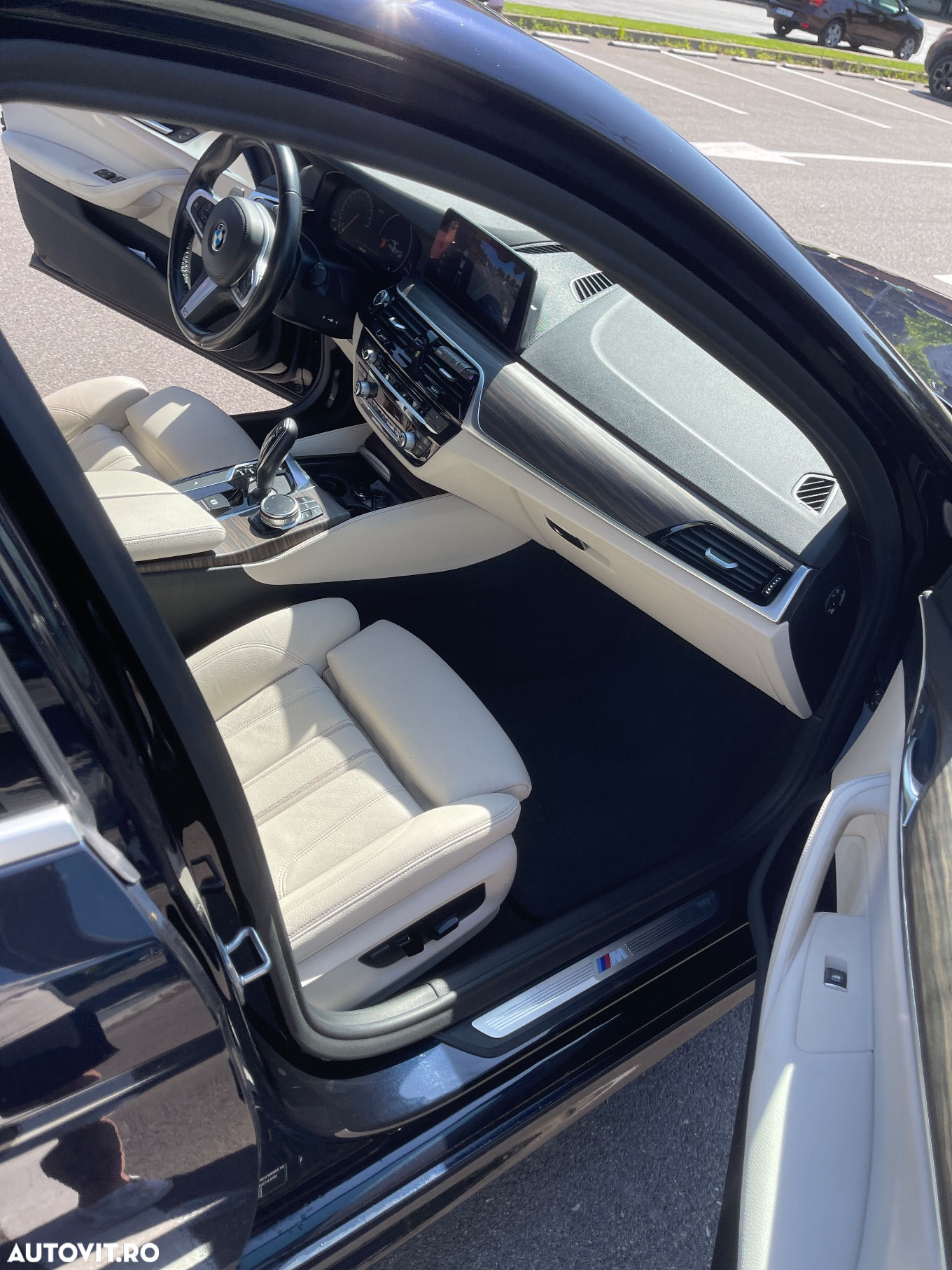 BMW Seria 5 520d xDrive AT - 18