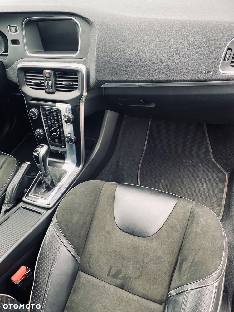 Volvo V40 D2 Drive-E R-Design Kinetic - 16