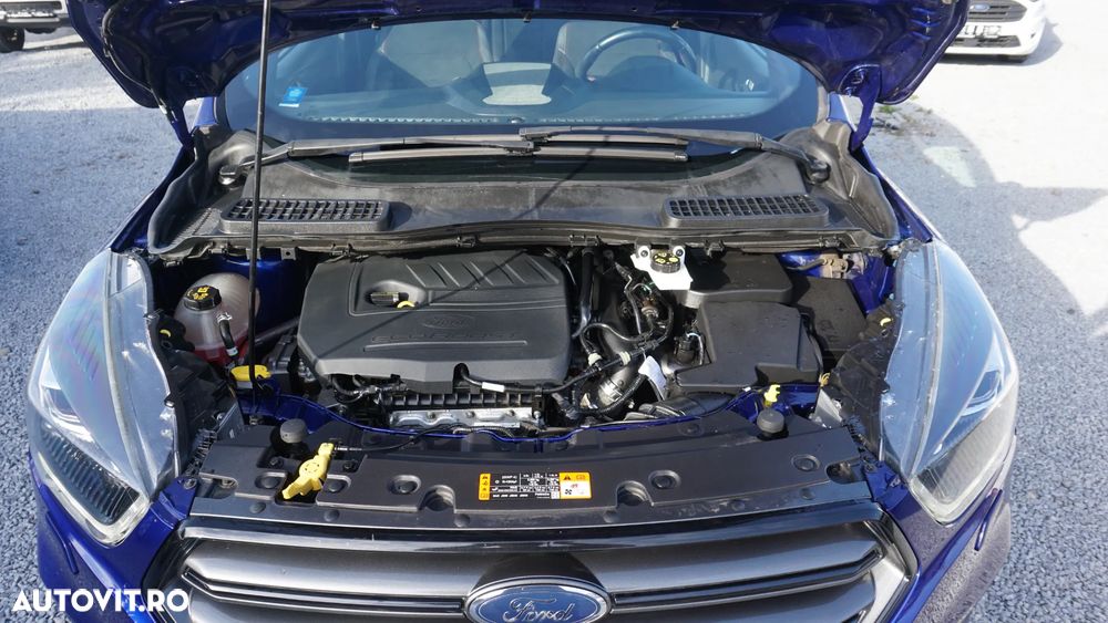 Ford Kuga 1.5 EcoBoost 2x4 ST-Line - 32