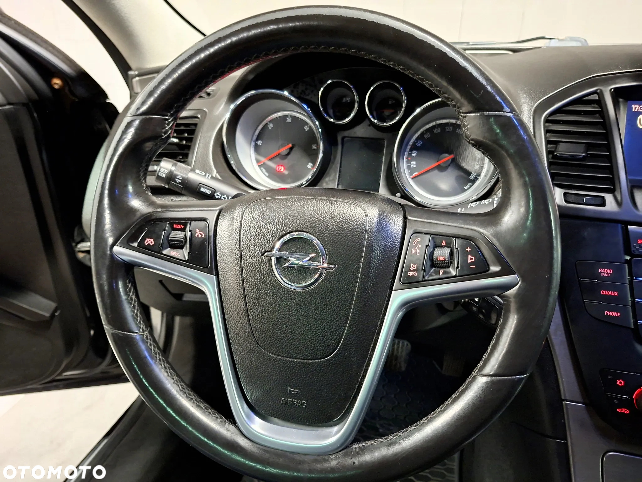 Opel Insignia 2.0 CDTI Sports Tourer Cosmo - 12