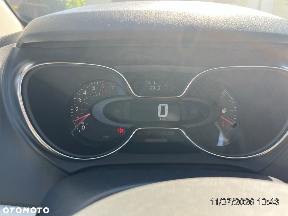Renault Captur 0.9 Energy TCe Life EU6 - 16