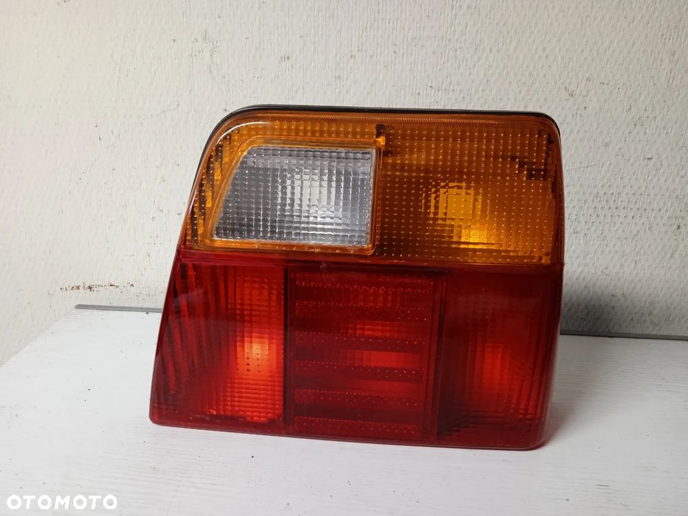 LAMPA TYLNA PRAWA POLONEZ CARO LUB PLUS - 1