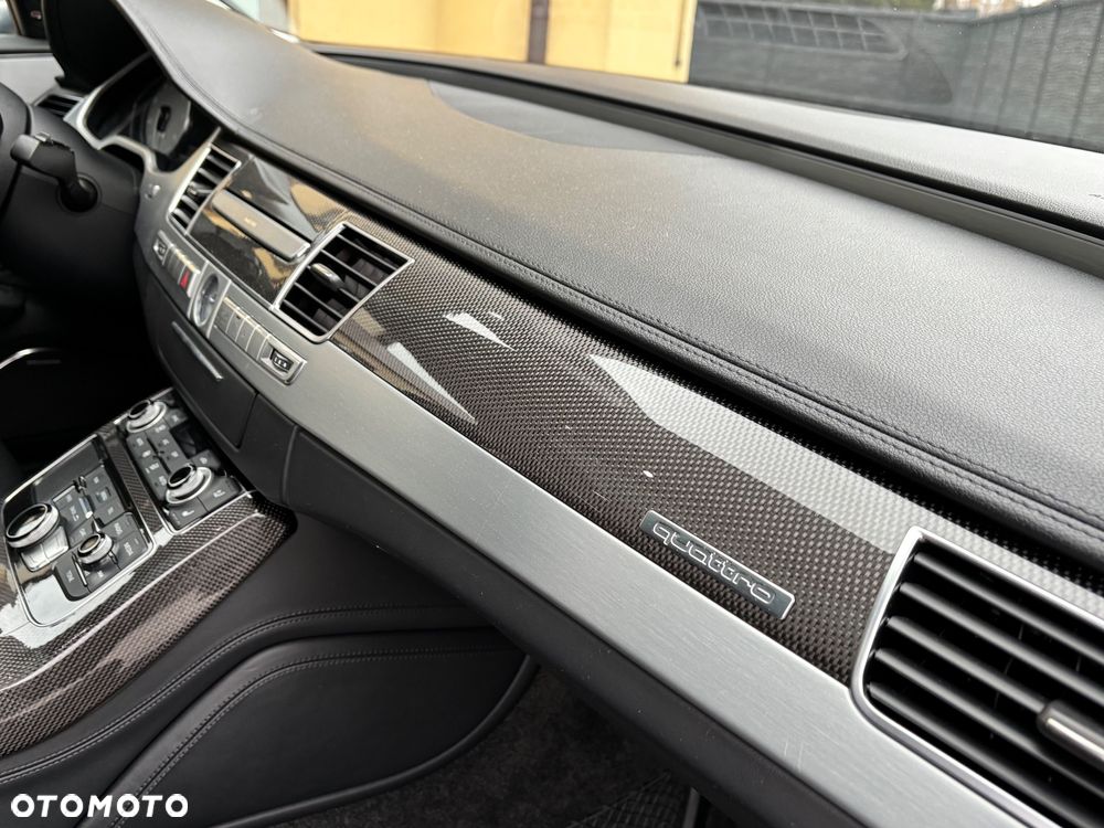 Audi S8 Standard - 16