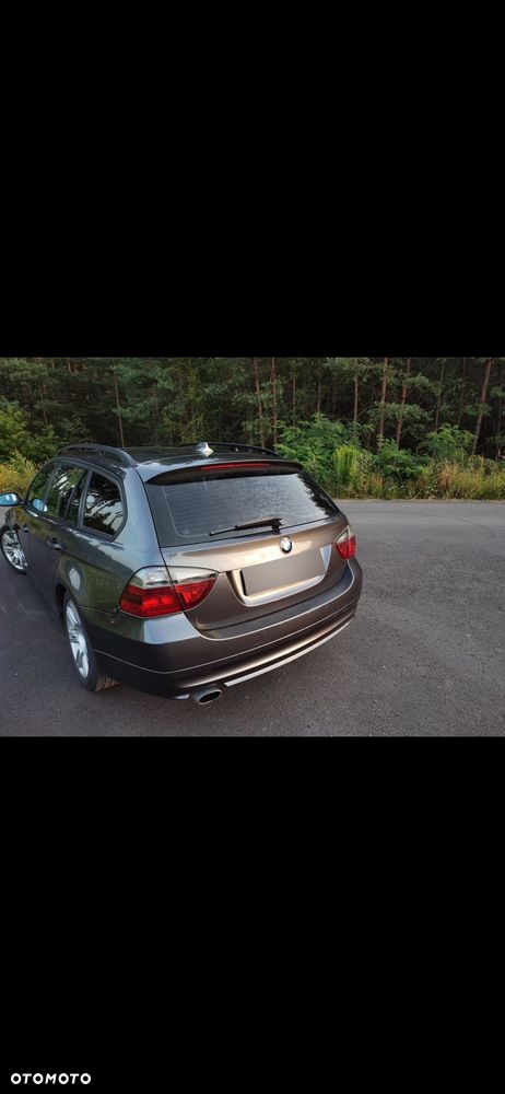 BMW Seria 3 320d - 4