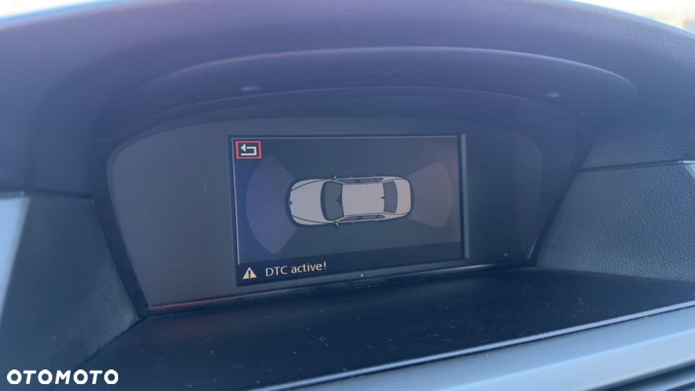 BMW Seria 5 520i Touring Edition Exclusive - 34