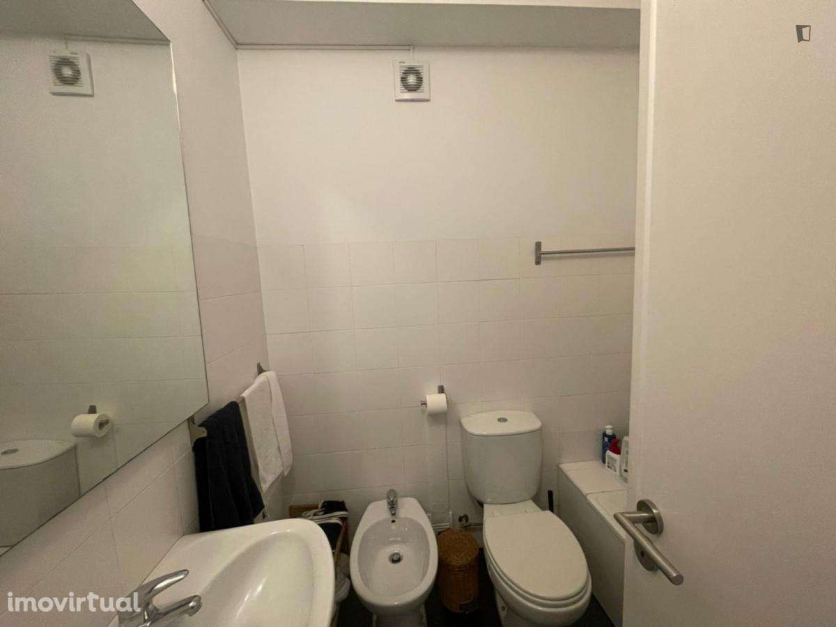 Quarto - localizado em Entrecampos Lisbon - Grande imagem: 4/13