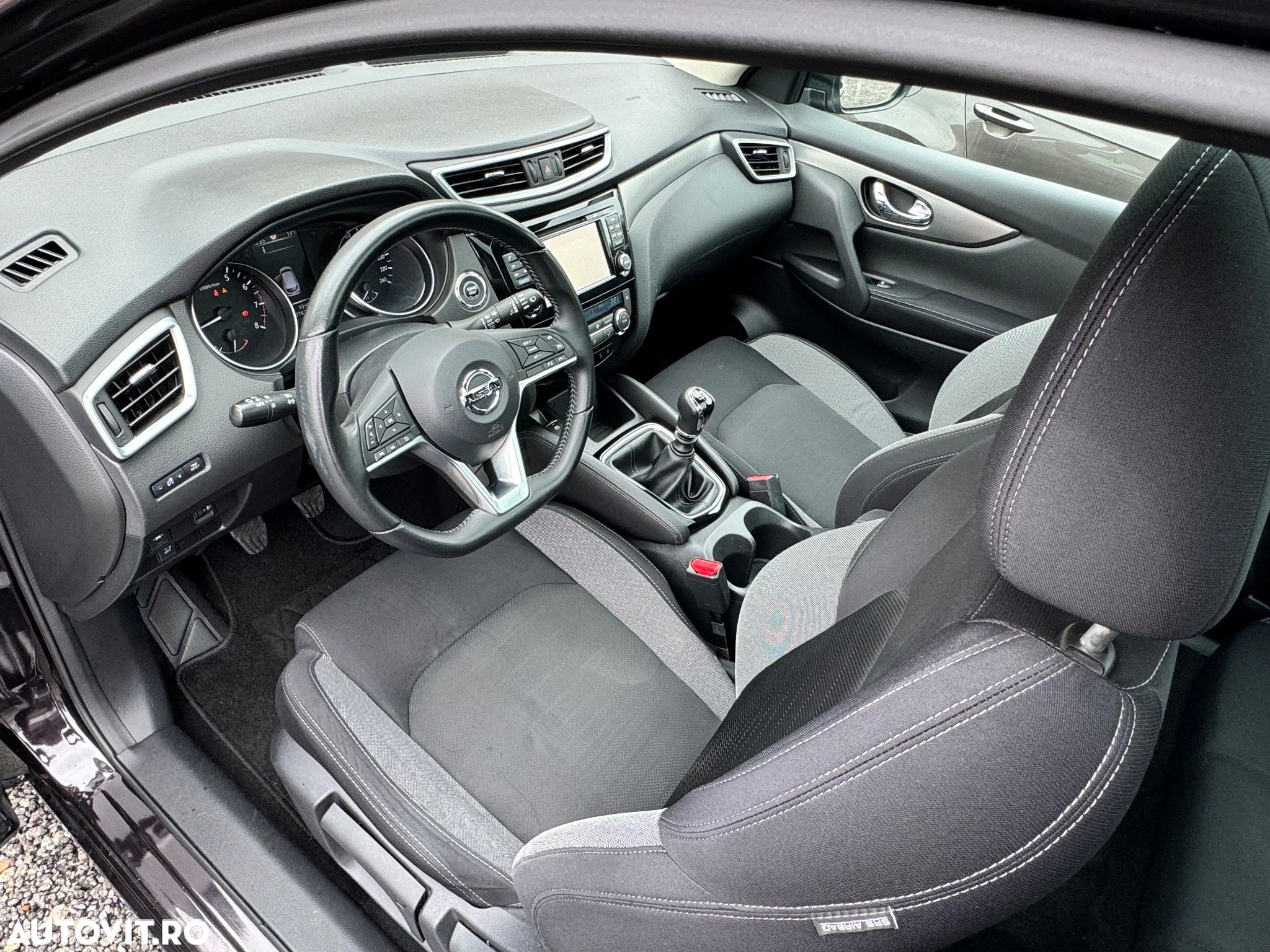 Nissan Qashqai 1.2 DIG-T Start/Stop N-Connecta - 31