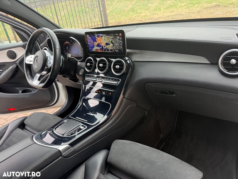 Mercedes-Benz GLC Coupe 220 d 4Matic 9G-TRONIC AMG Line - 33