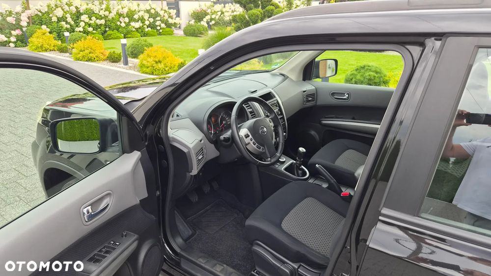 Nissan X-Trail 2.0 dCi 4x4 DPF XE - 6