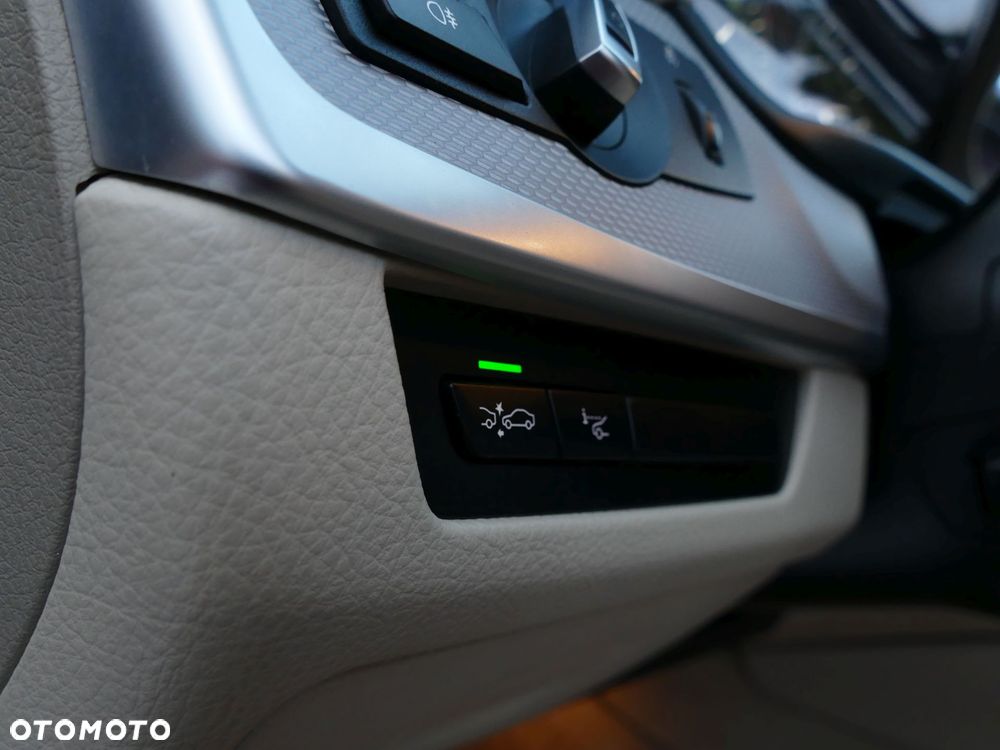 BMW Seria 5 535d xDrive Sport-Aut Luxury Line - 19