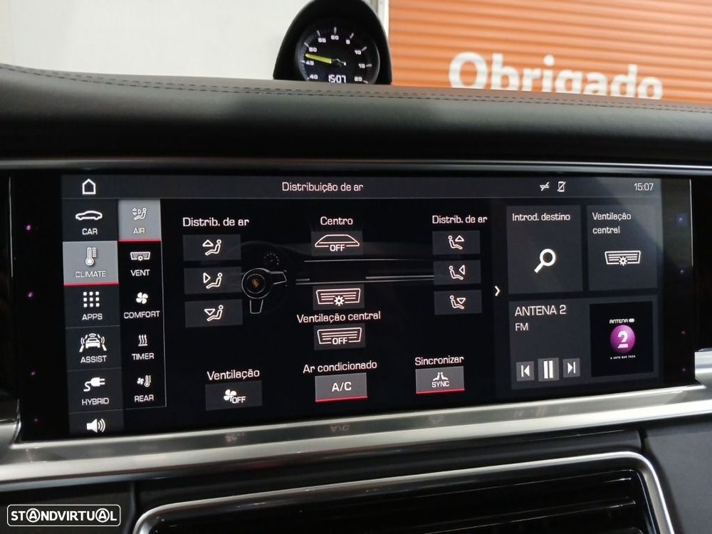 Porsche Panamera Sport Turismo 4 E-Hybrid - 23