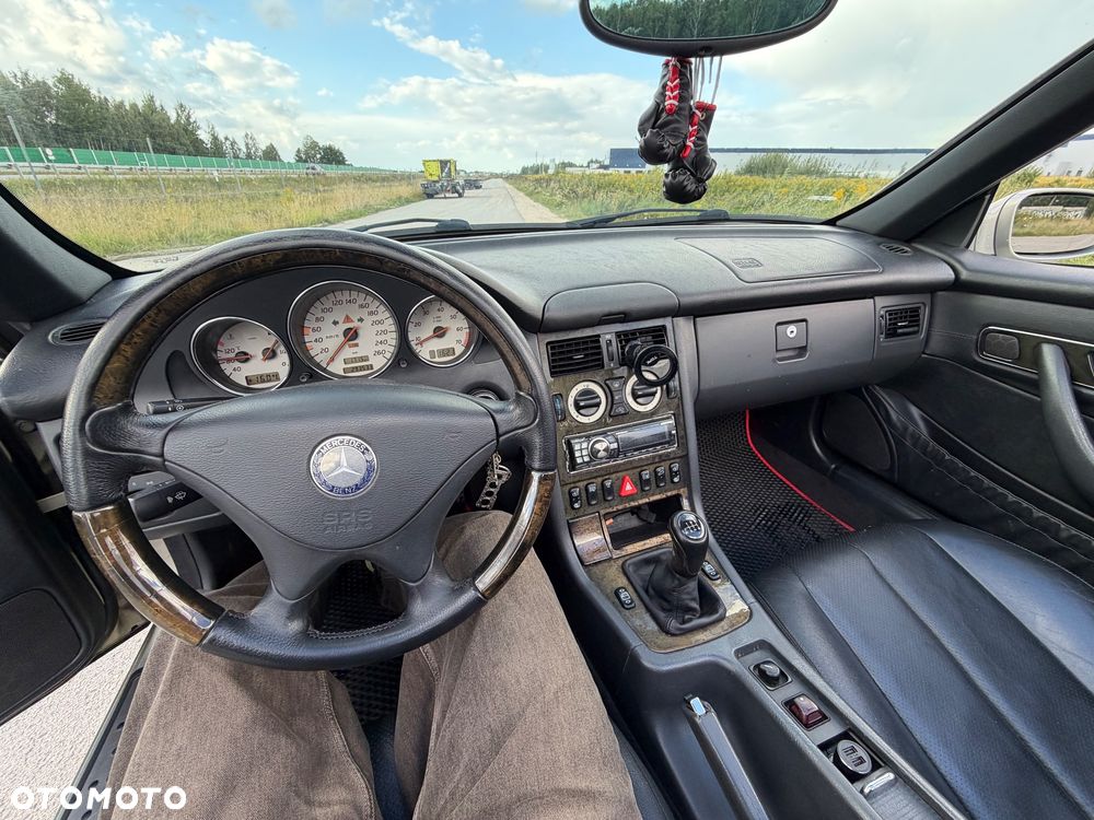 Mercedes-Benz SLK - 17