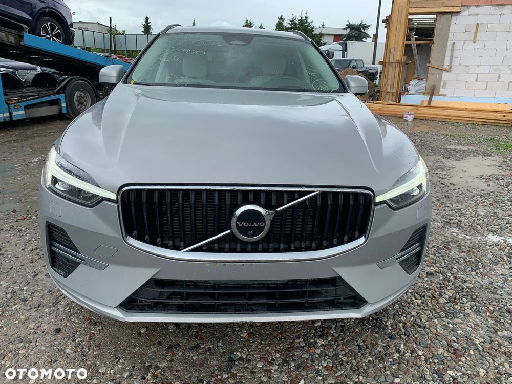 Volvo XC 60 B6 B AWD Momentum - 3