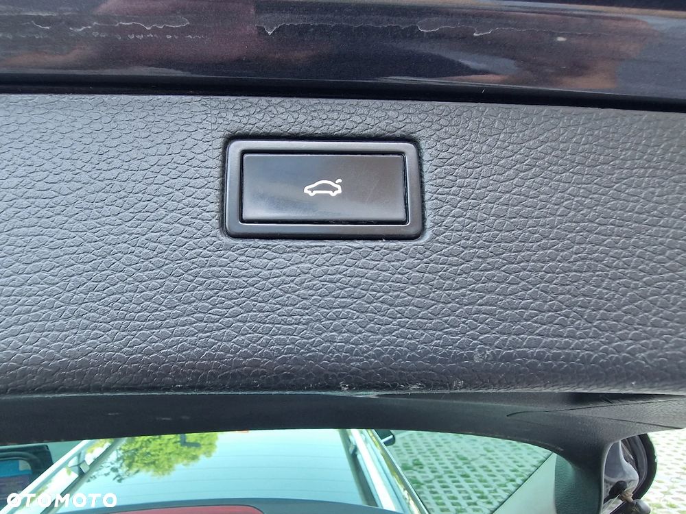 Volkswagen Passat Variant 2.0 TDI DPF DSG Highline - 19