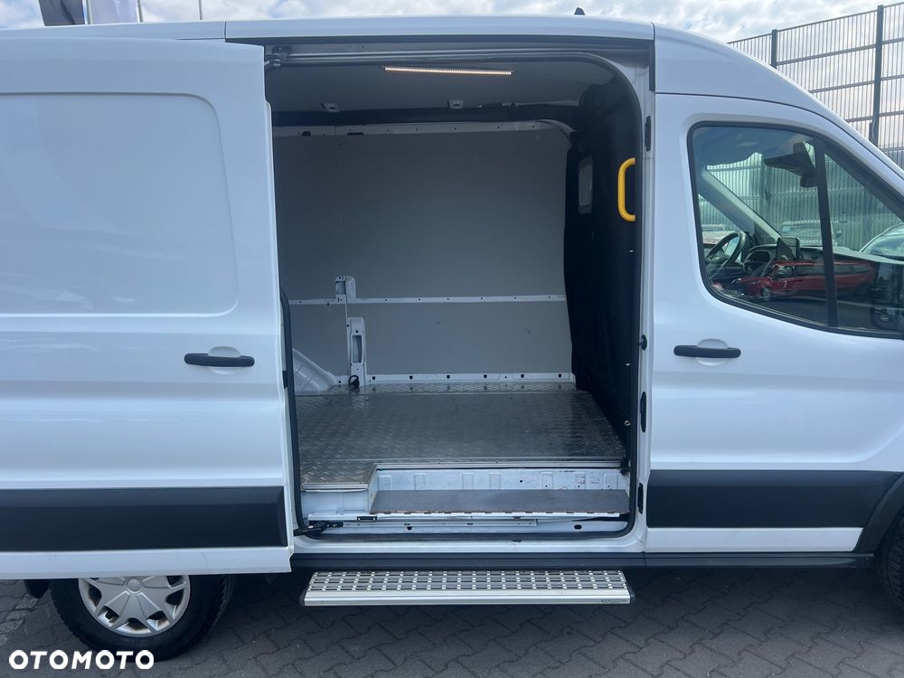 Ford Transit - 21