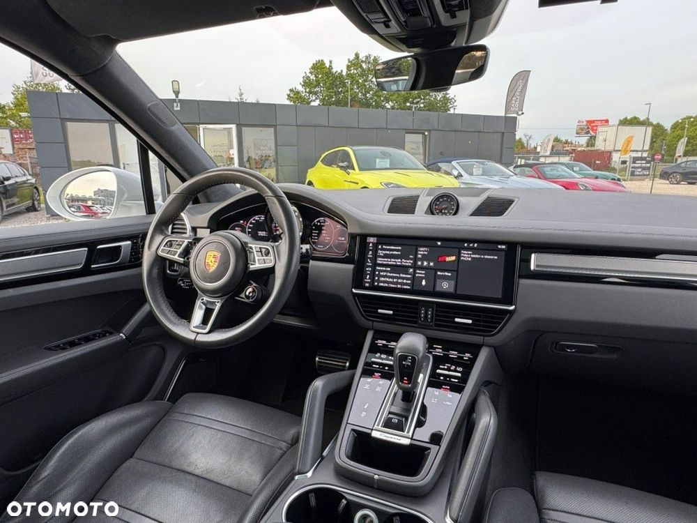 Porsche Cayenne Turbo - 13