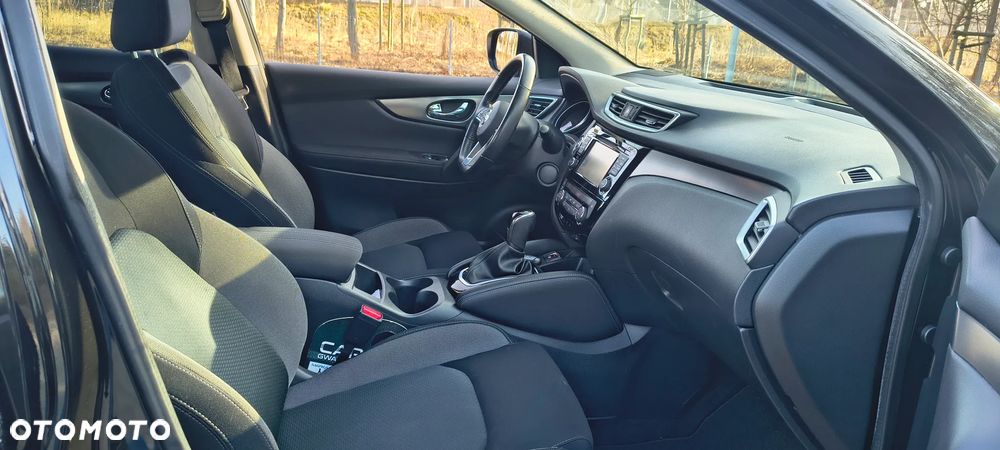 Nissan Qashqai 1.2 DIG-T N-Connecta Xtronic - 13