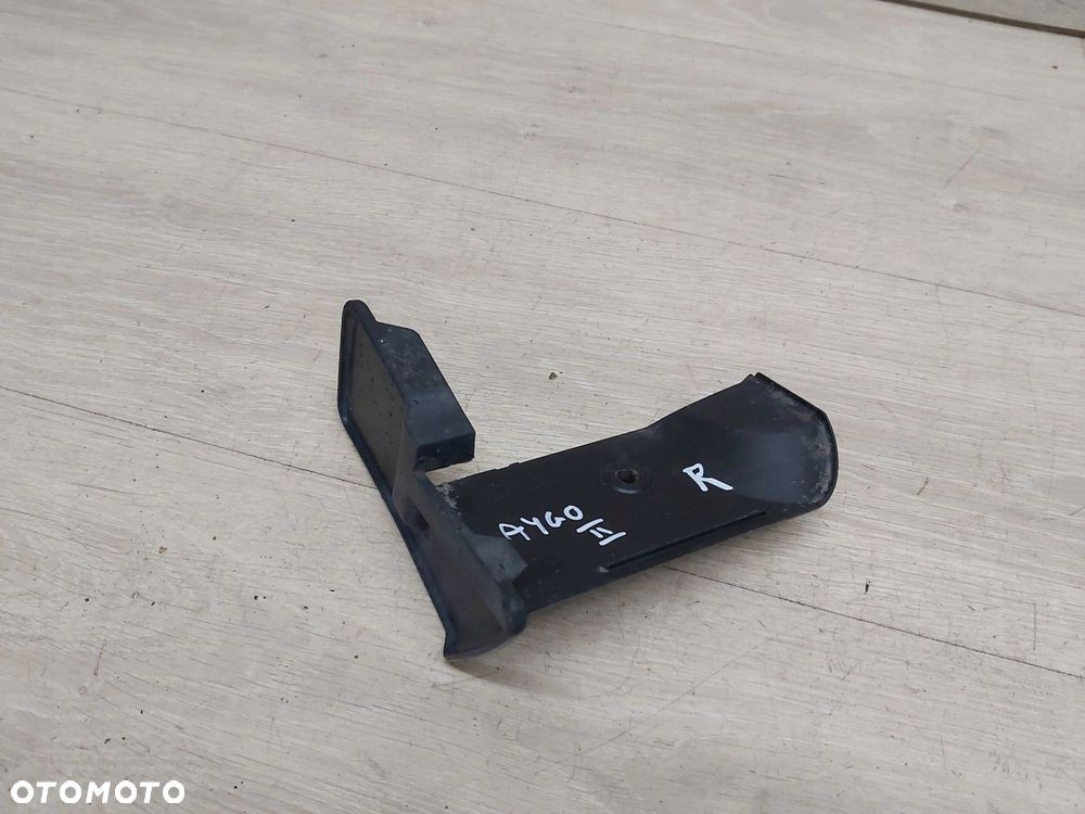 Toyota AYGO II chlapacz prawy tył zakończenie progu prawe 65631-0H030 - 2