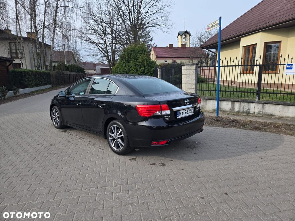 Toyota Avensis 2.0 Prestige MS - 10