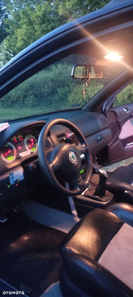 Skoda Octavia 1.8T RS - 4