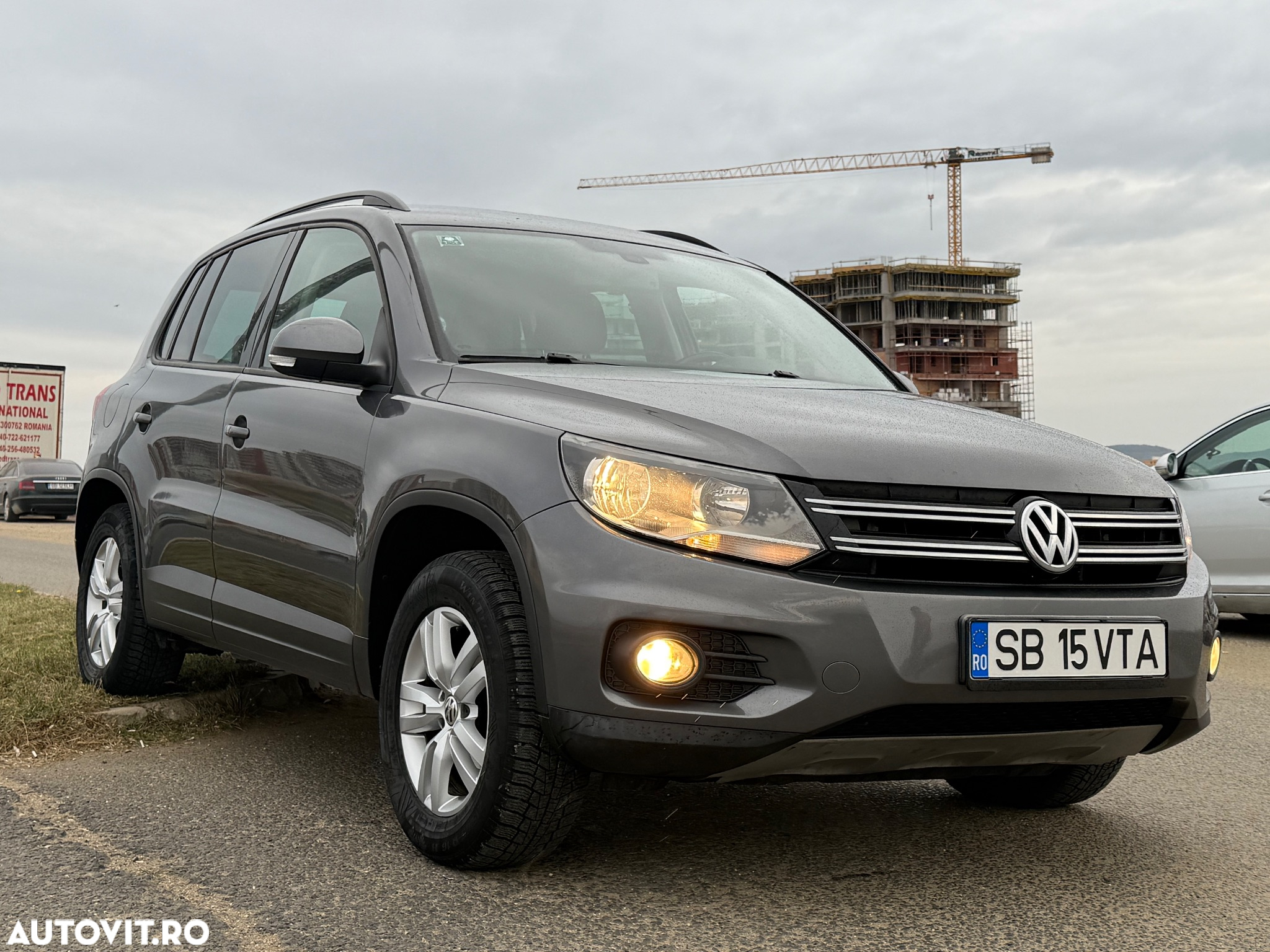 Volkswagen Tiguan 2.0 TDI 4Motion DSG Sport & Style - 3