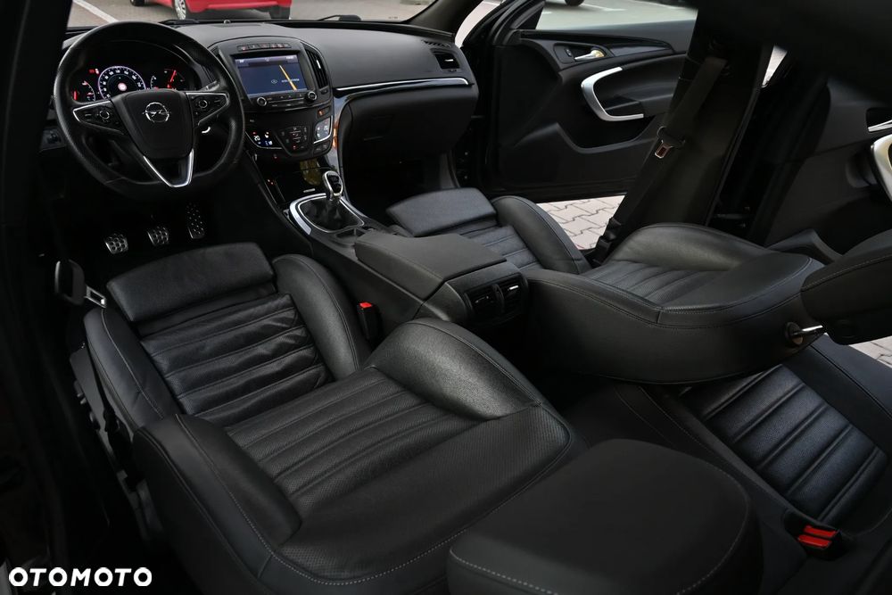 Opel Insignia 2.0 ECOTEC DI Turbo ecoFLEX Business Innovation - 32