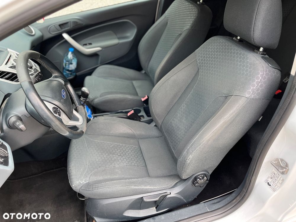 Ford Fiesta 1.6 Sport - 11