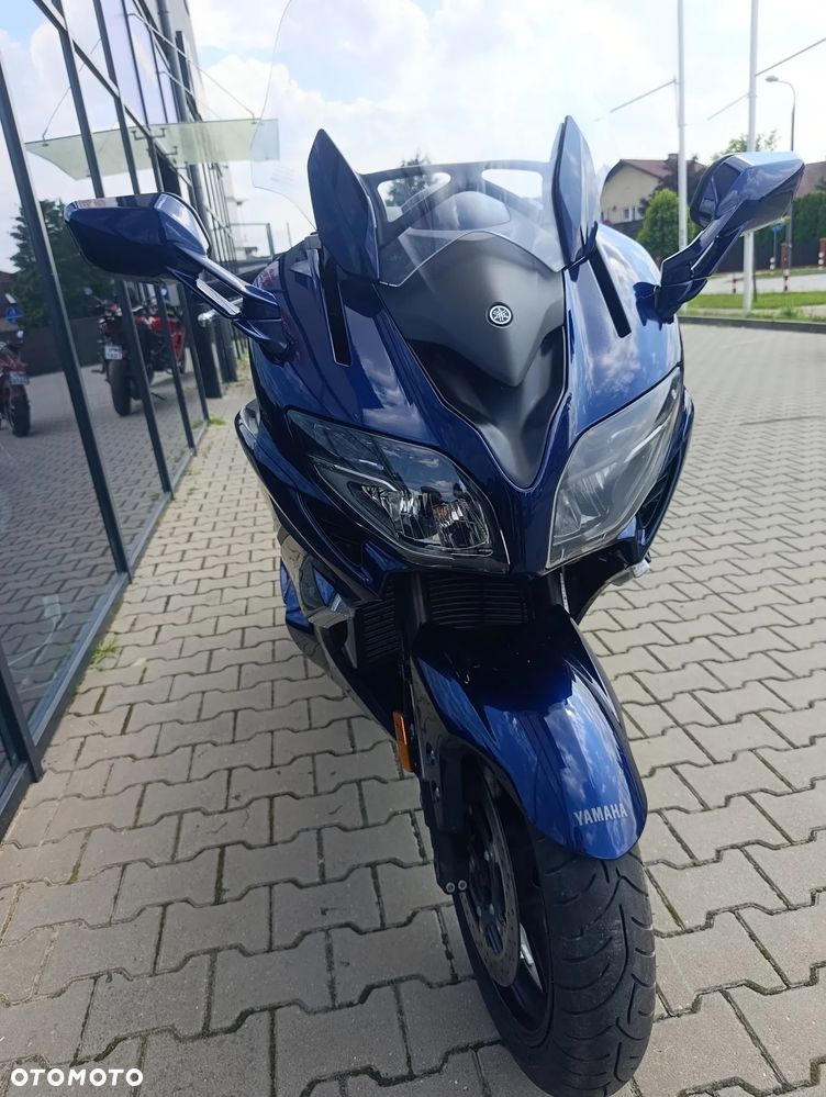 Yamaha FJR - 17