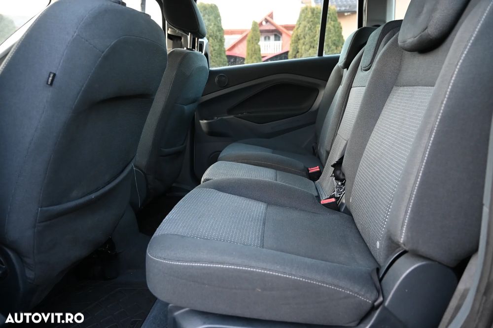 Ford Grand C-Max - 10