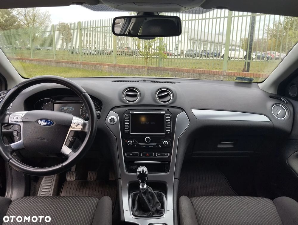 Ford Mondeo 1.6 Eco Boost Titanium - 20