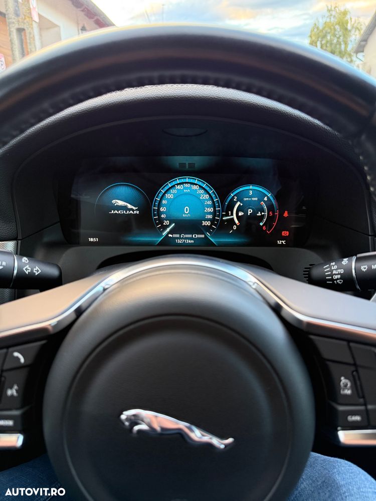 Jaguar XF 20d AWD Aut. Chequered Flag - 18