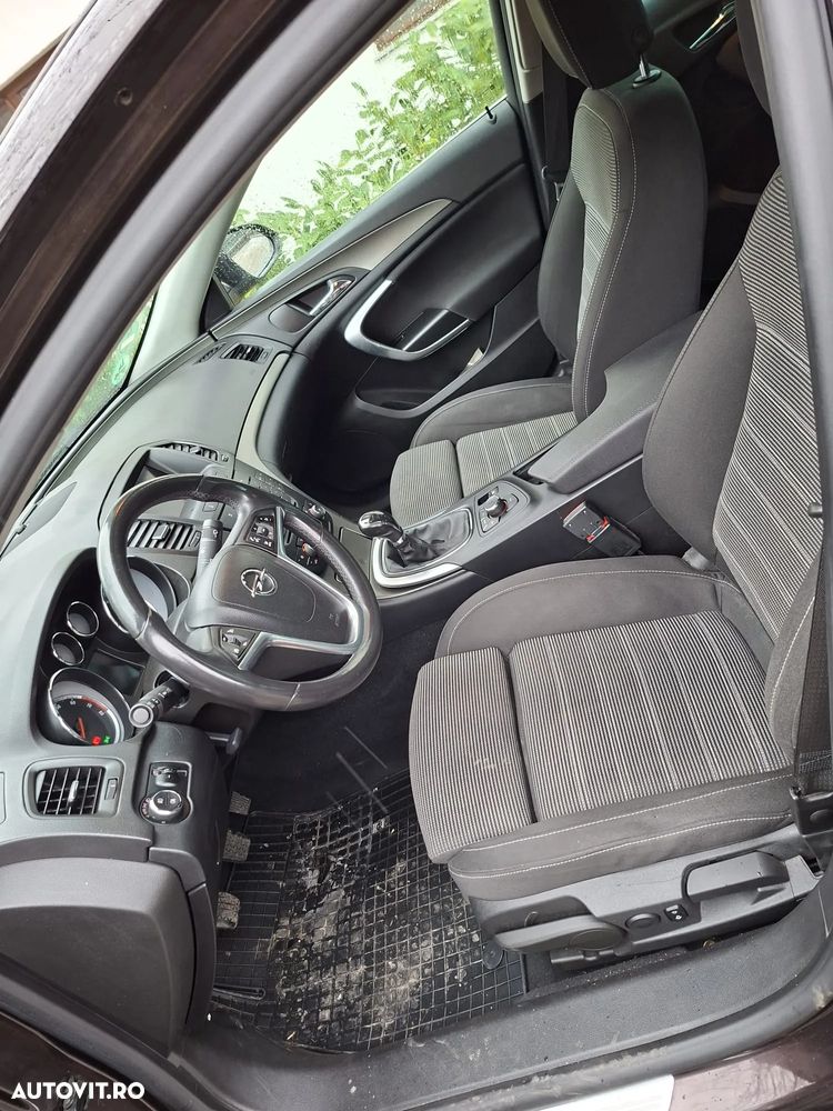 Opel Insignia 1.6 Turbo Active - 10