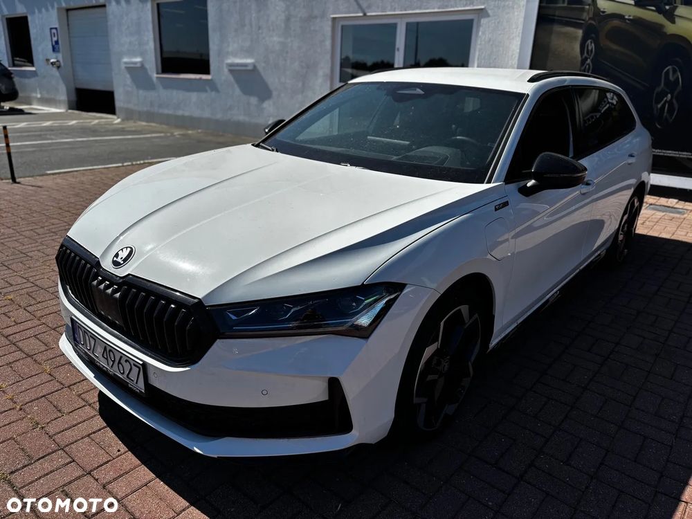 Skoda Superb 1.5 TSI Plug-in Hybrid Sportline DSG - 2