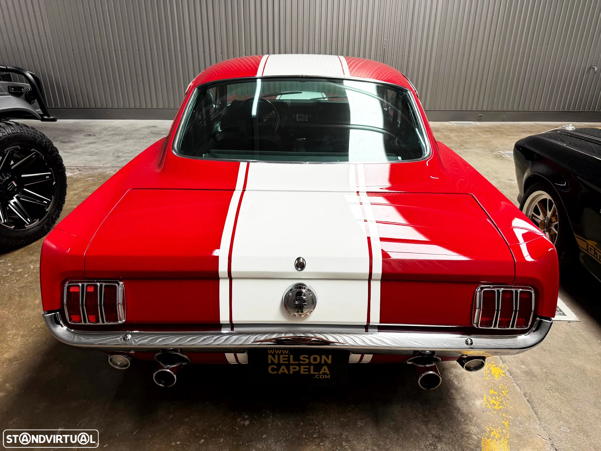 Ford Mustang - 8