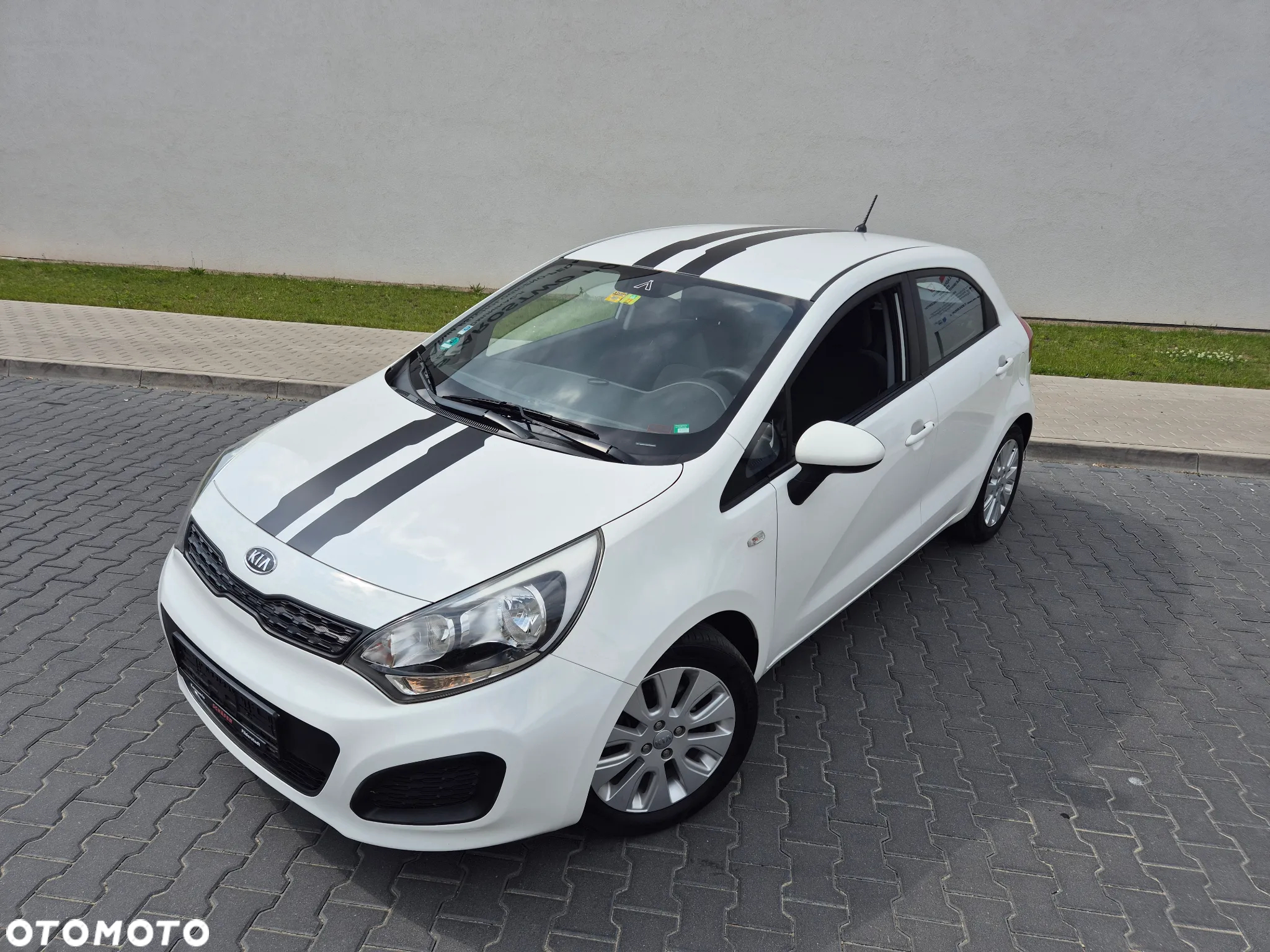 Kia Rio 1.2 Attract - 2
