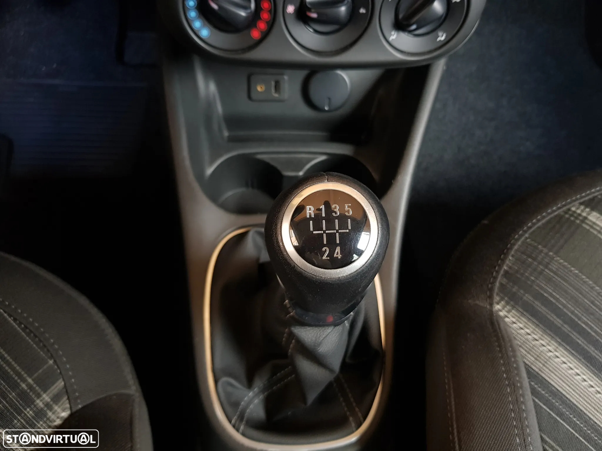Opel Corsa 1.3 CDTi innovation - 19
