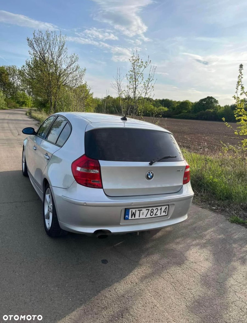 BMW Seria 1 120i - 7