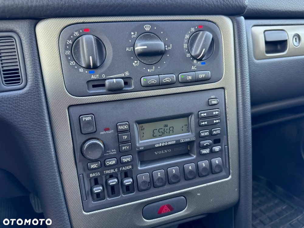 Volvo V70 2.4 T - 22