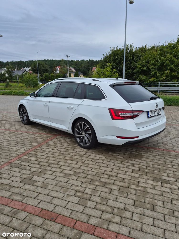 Skoda Superb 2.0 TDI L&K DSG - 2