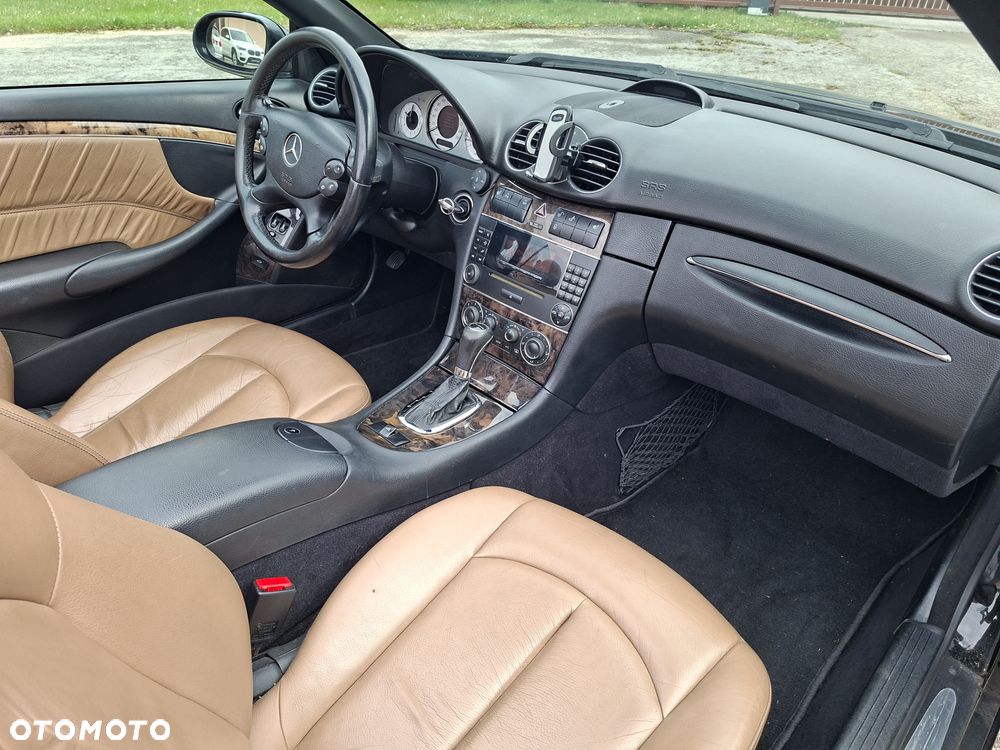 Mercedes-Benz CLK 280 7G-TRONIC Avantgarde - 19