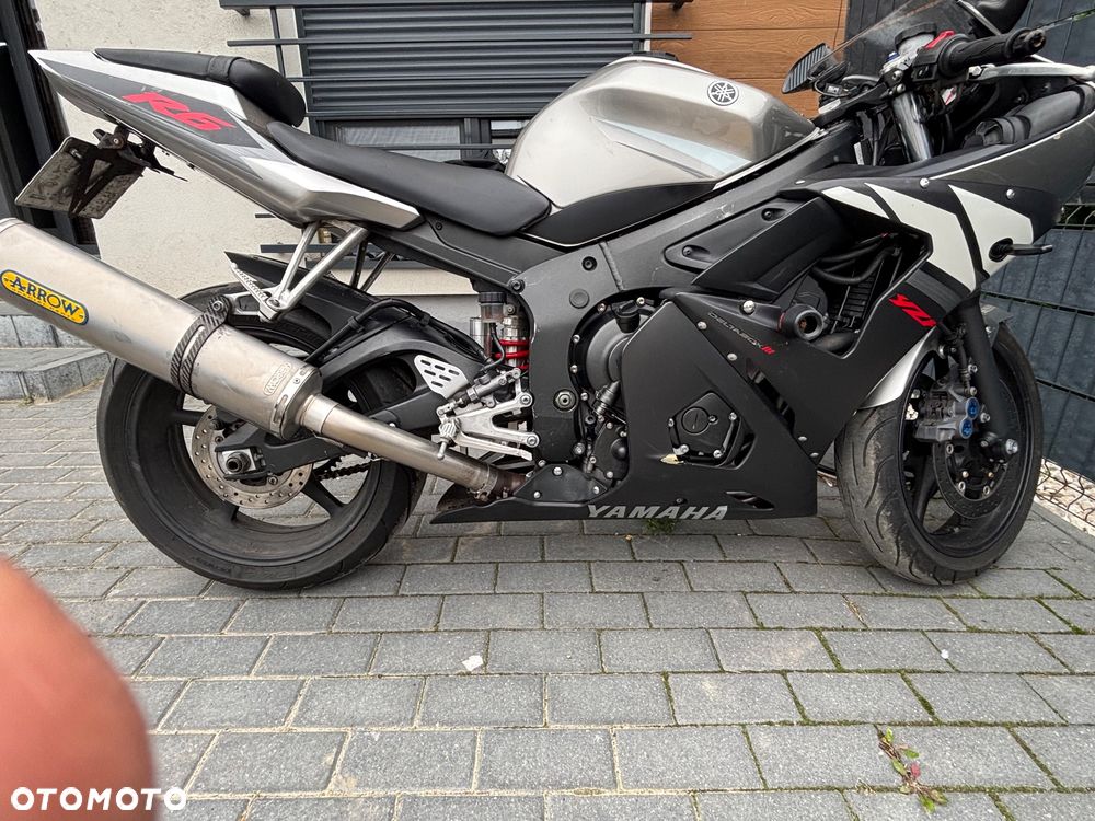 Yamaha R6