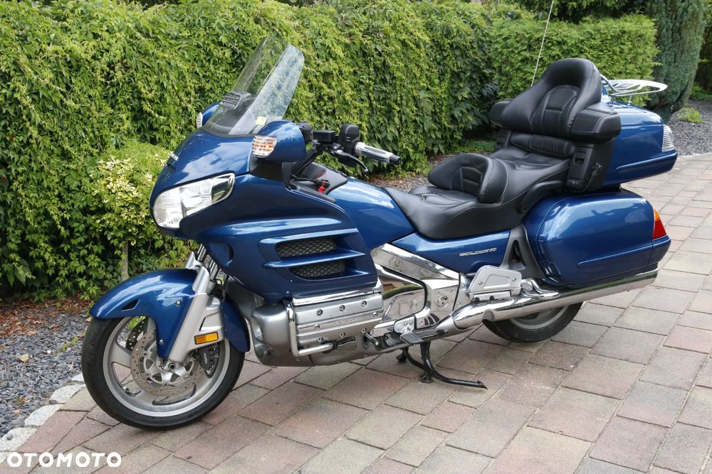 Honda GL - 24