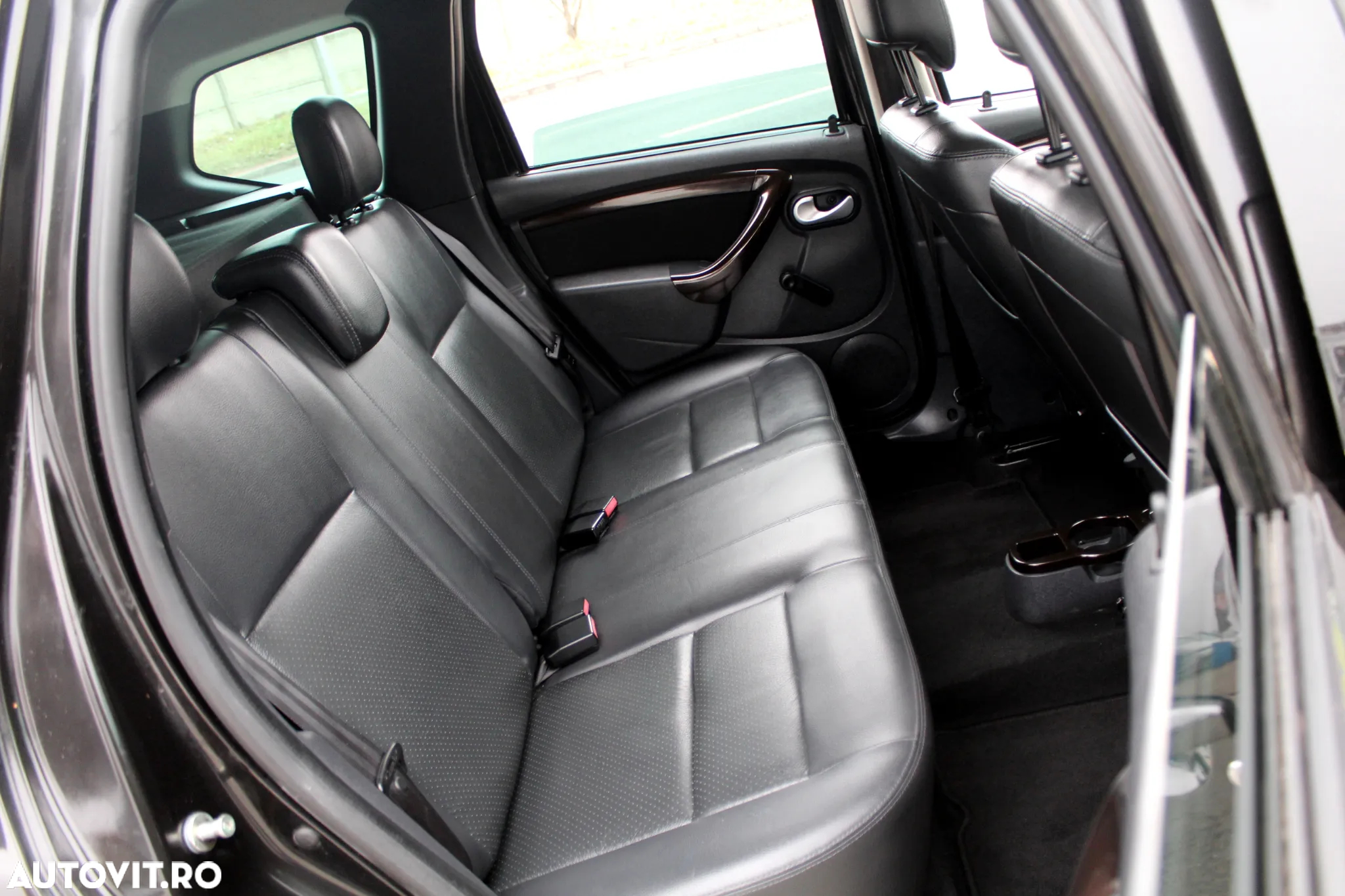 Dacia Duster dCi 110 FAP 4x2 Prestige - 10
