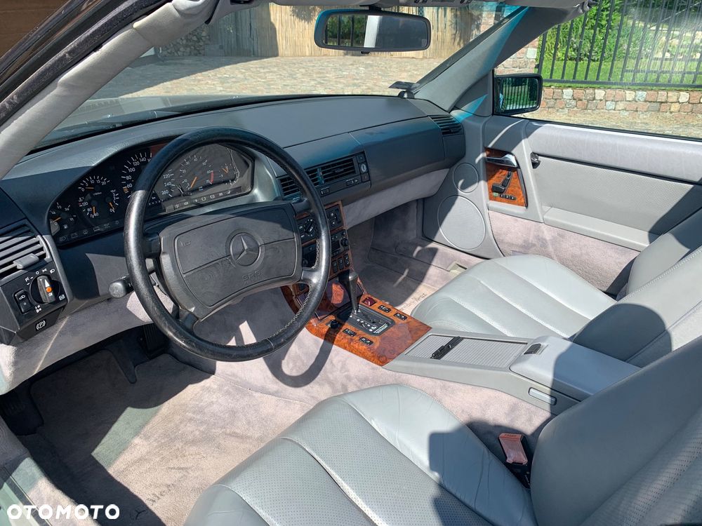 Mercedes-Benz SL - 25