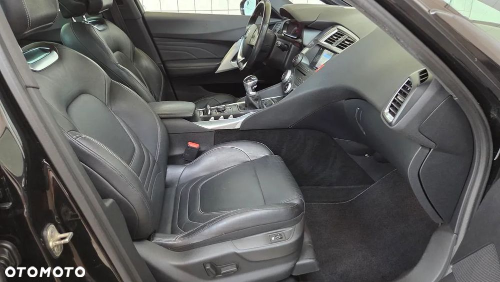 Citroën DS5 THP 200 SportChic - 17