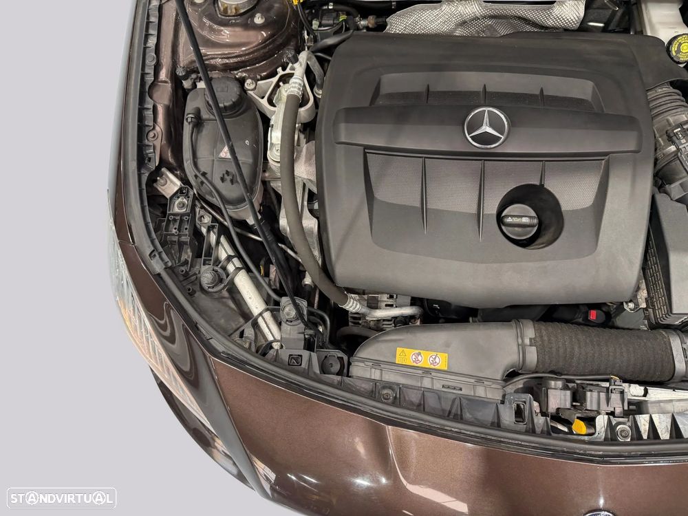 Mercedes-Benz CLA 180 d Shooting Brake Aut. - 43
