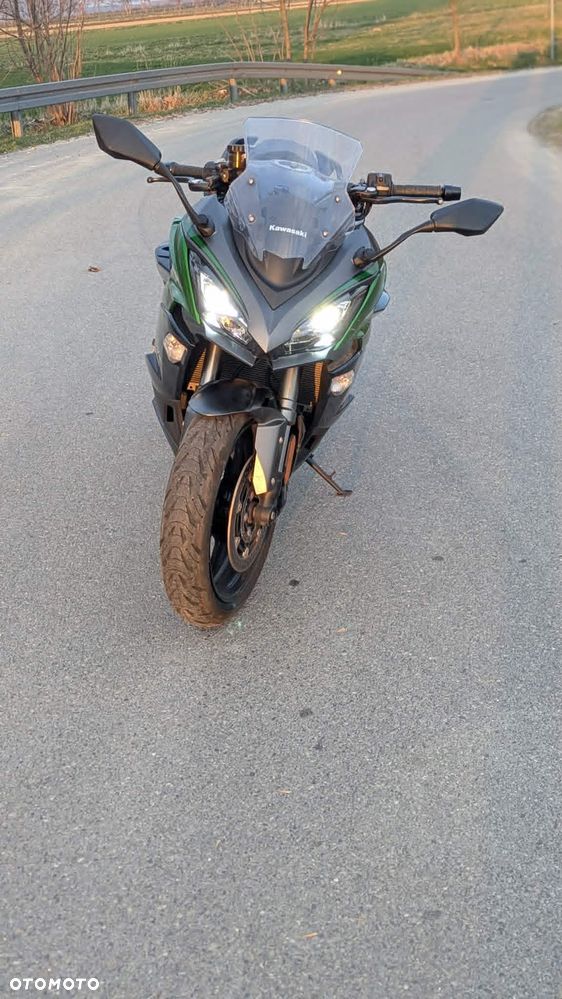 Kawasaki Ninja 1000 SX - 11