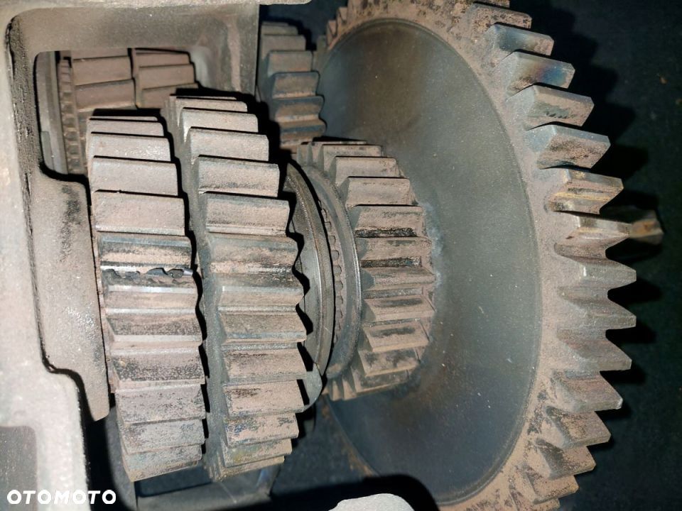 MECHANIZM WOM TYŁ TRYBY FENDT FAVORIT 714 2000R - 7