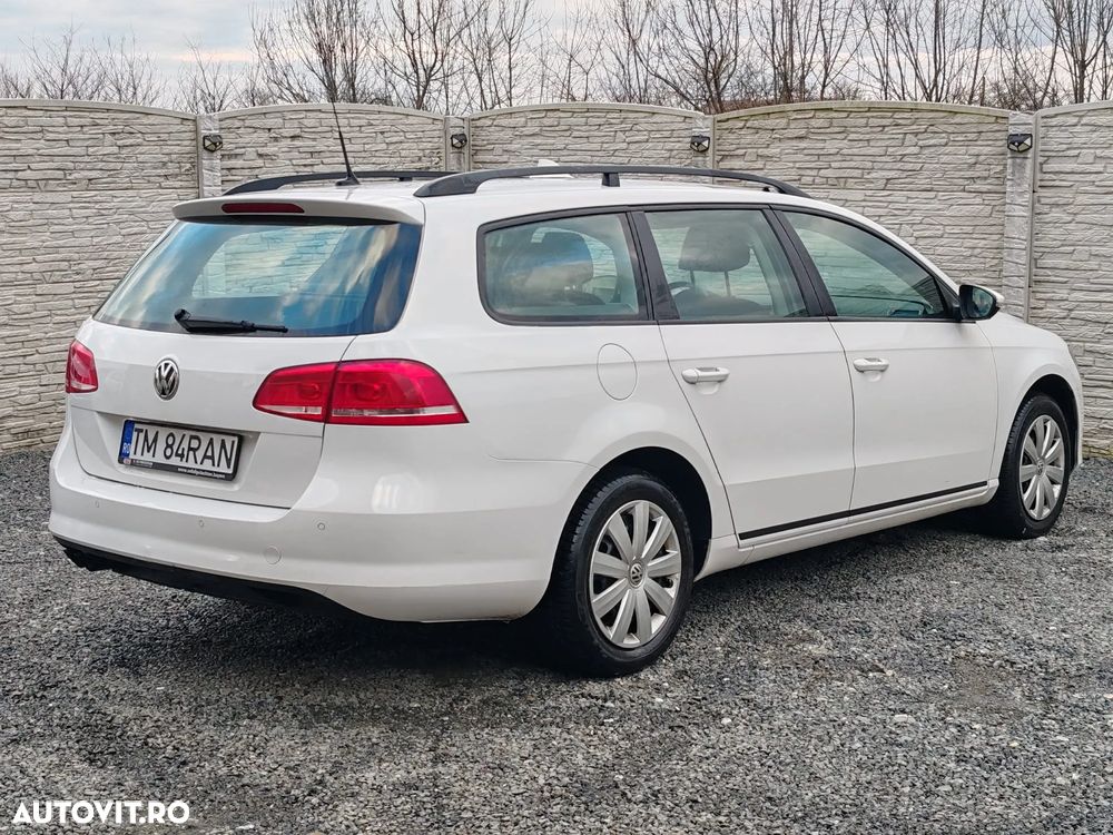Volkswagen Passat - 4
