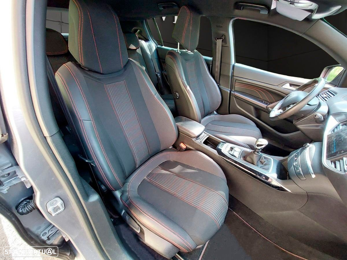Peugeot 308 1.2 PureTech GT Line - 8